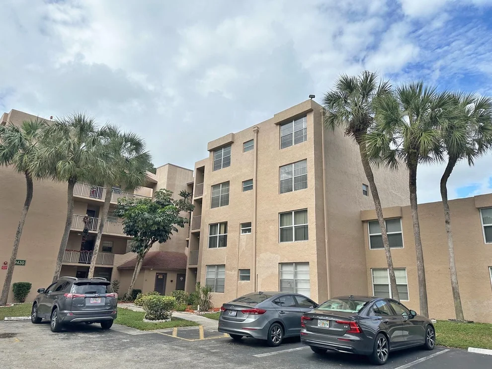 Unit for sale at 9430 Live Oak Place, Davie, FL 33324