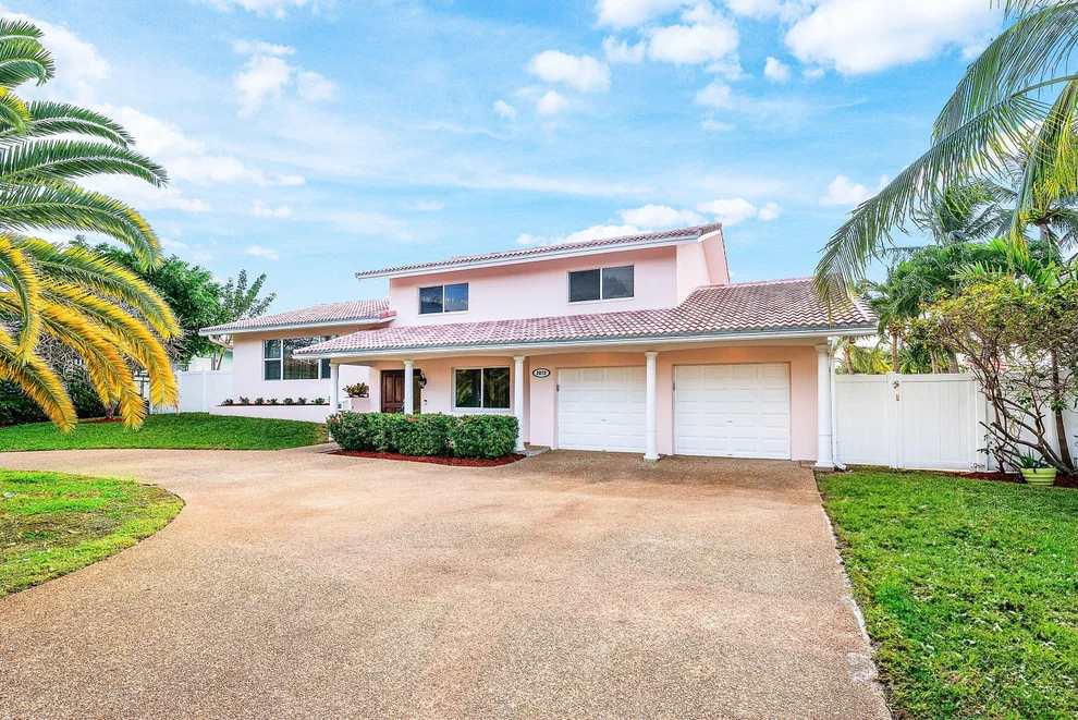 Unit for sale at 2872 NE 29th Street, Fort Lauderdale, FL 33306