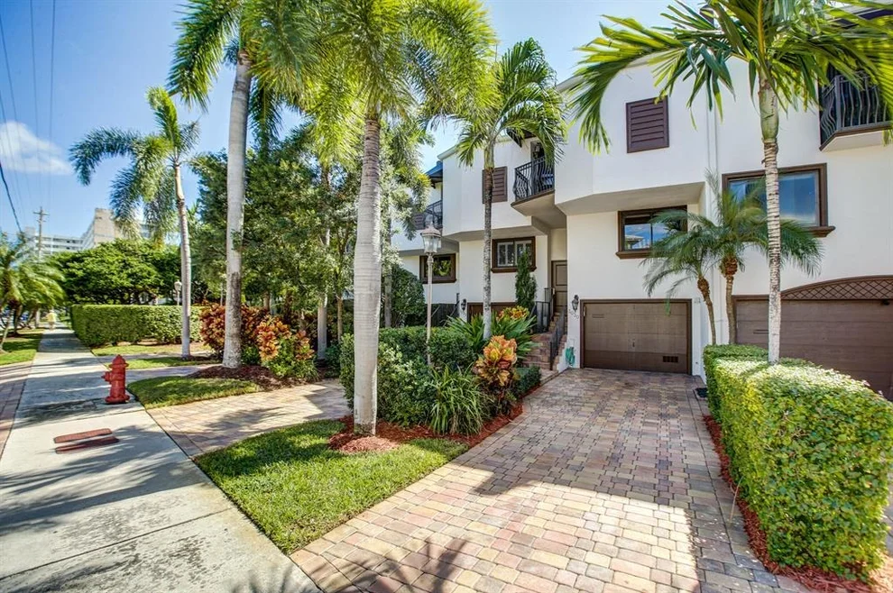 Unit for sale at 3030 NE 49th Street, Fort Lauderdale, FL 33308