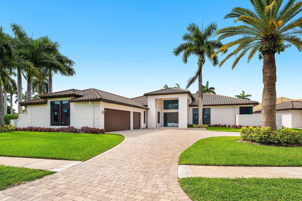 Unit for sale at 6121 Hollows Lane, Delray Beach, FL 33484