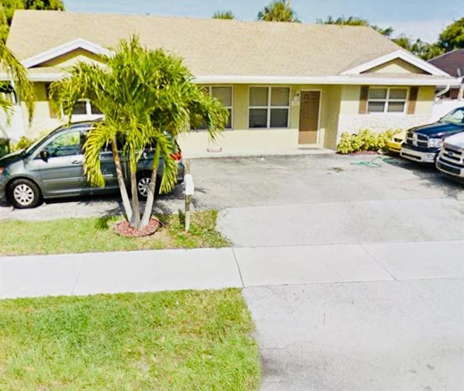 Unit for sale at 3048 N Dixie Highway, Boca Raton, FL 33431