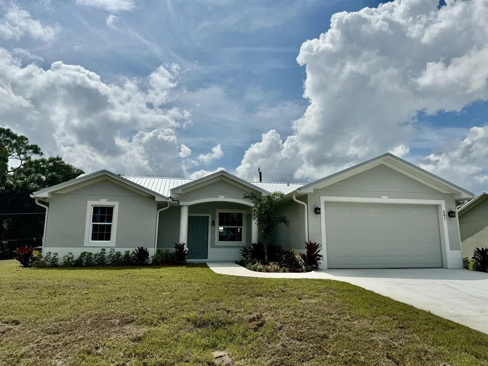 Unit for sale at 581 SE 36th Terrace, Okeechobee, FL 34974