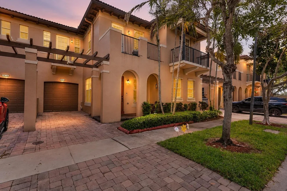 Unit for sale at 4414 MORGAN Lane, Davie, FL 33328