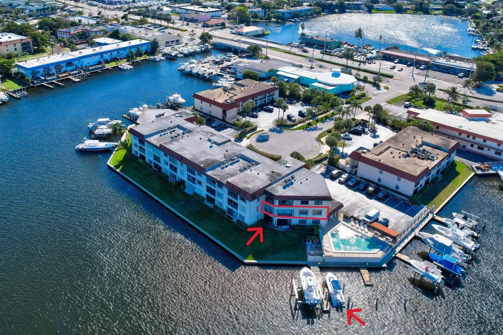 Unit for sale at 313 Lake Circle, North Palm Beach, FL 33408
