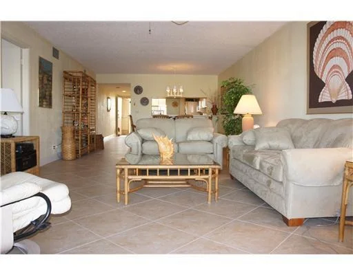Unit for sale at 1036 Us Highway 1, North Palm Beach, FL 33408