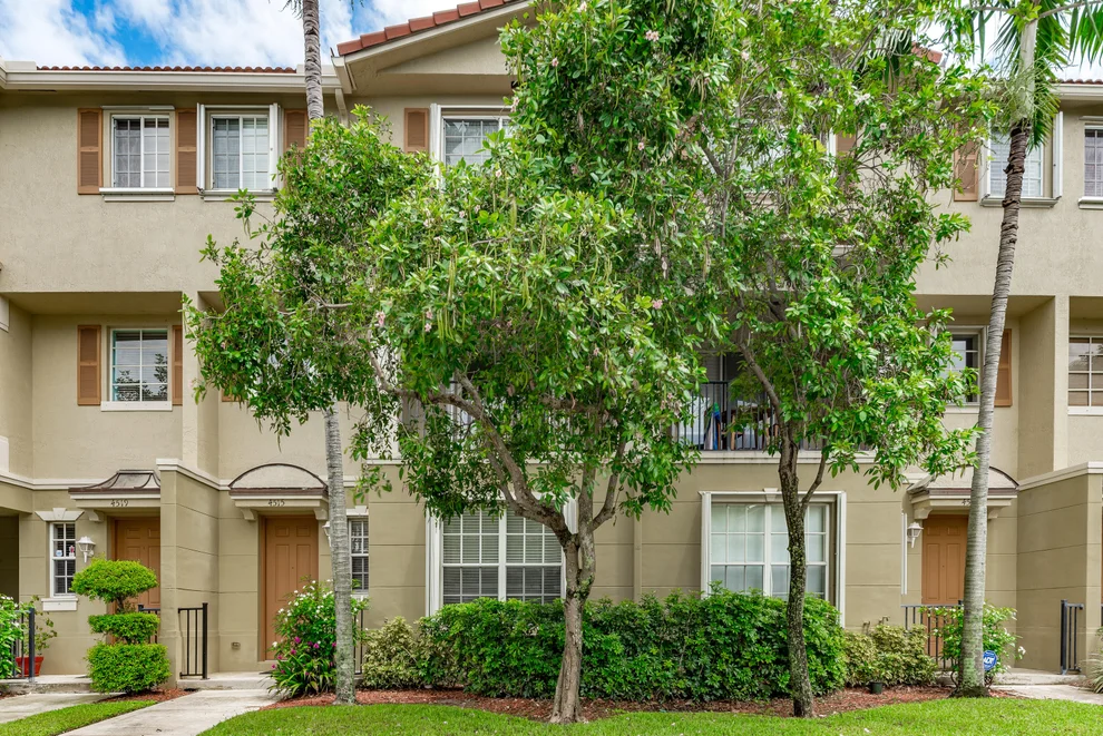 Unit for sale at 4515 Highgate Drive, Delray Beach, FL 33445