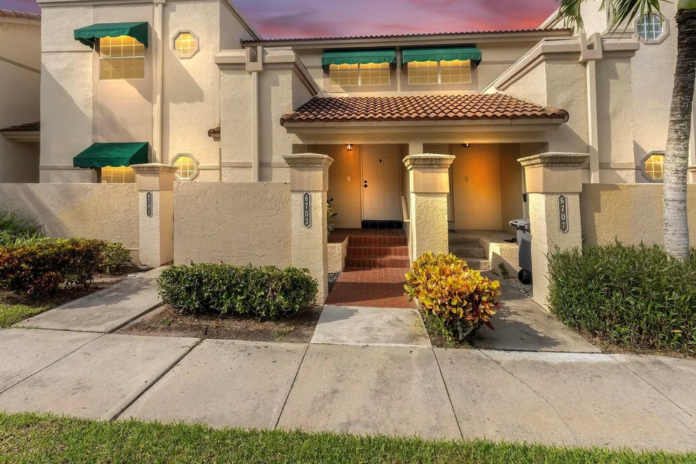 Unit for sale at 6703 Via Regina, Boca Raton, FL 33433