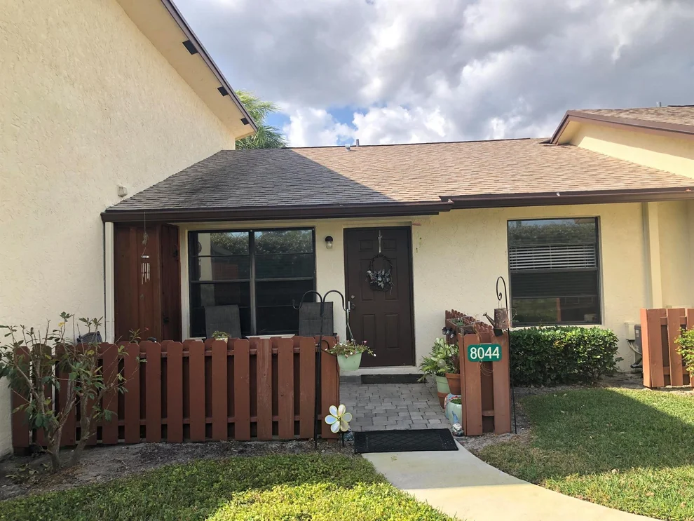 Unit for sale at 8044 SE Villa Circle, Hobe Sound, FL 33455