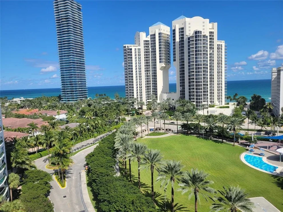 Unit for sale at 19370 Collins Avenue, Sunny Isles Beach, FL 33160