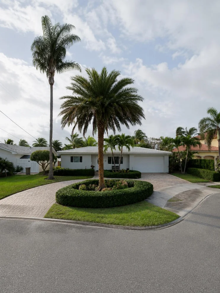 Unit for sale at 636 Kingfish Road, North Palm Beach, FL 33408