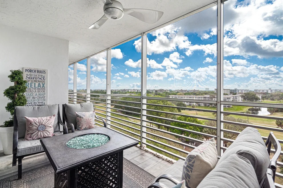 Unit for sale at 3520 Oaks Way, Pompano Beach, FL 33069