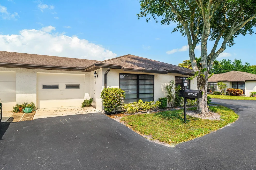 Unit for sale at 4945 Eaglewood Road, Boynton Beach, FL 33436