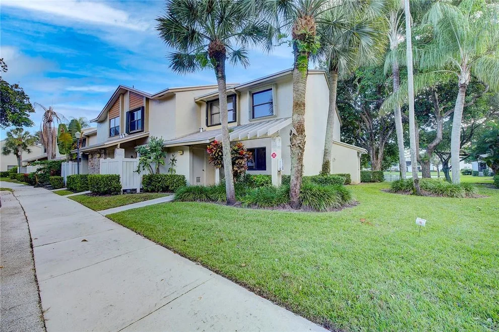 Unit for sale at 4838 NW 22nd Street, Coconut Creek, FL 33063