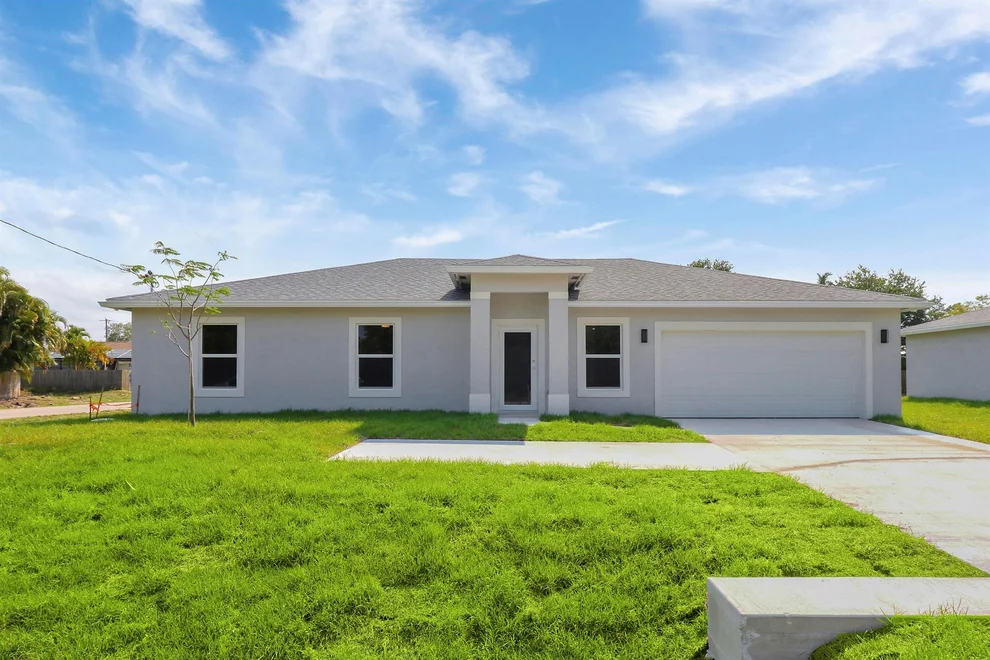 Unit for sale at 2498 SW Bayshore Boulevard, Port St Lucie, FL 34984