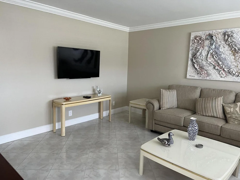 Unit for sale at 585 Burgundy M, Delray Beach, FL 33484