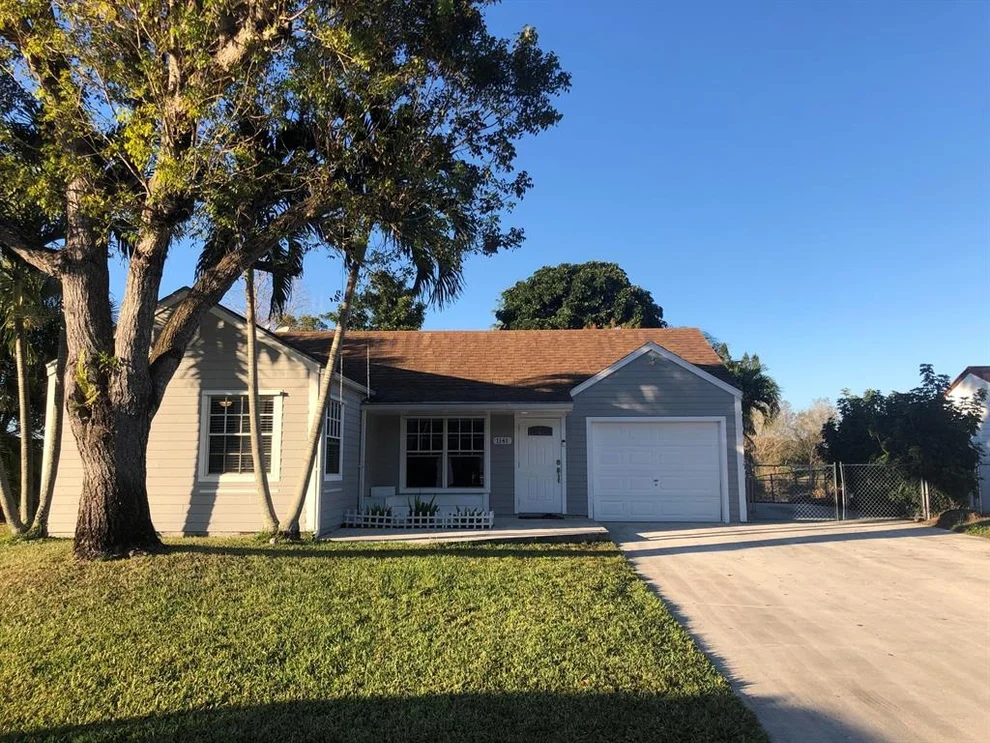 Unit for sale at 1141 Grandview Circle, Royal Palm Beach, FL 33411