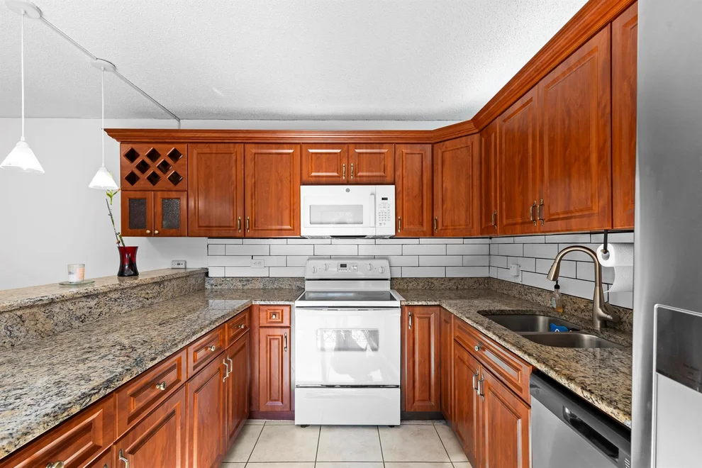 Unit for sale at 1700 Embassy Drive, West Palm Beach, FL 33401