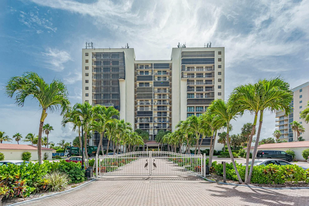 Unit for sale at 3100 N Highway A1a, Hutchinson Island, FL 34949