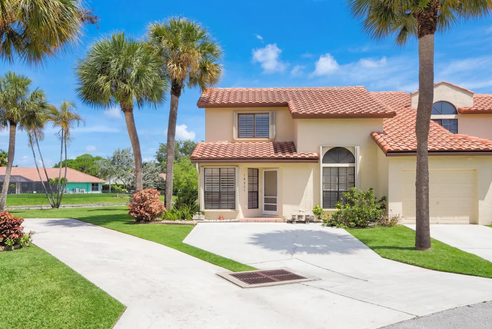 Unit for sale at 10321 Windswept Place, Boca Raton, FL 33498