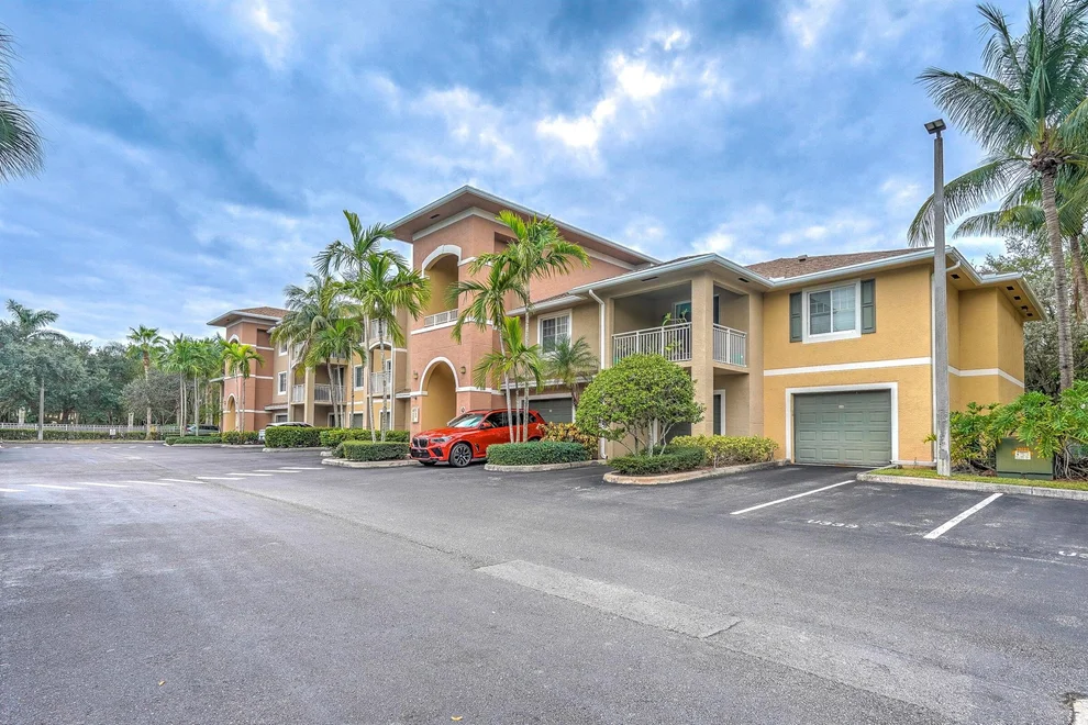 Unit for sale at 6573 Emerald Dunes Drive, West Palm Beach, FL 33411
