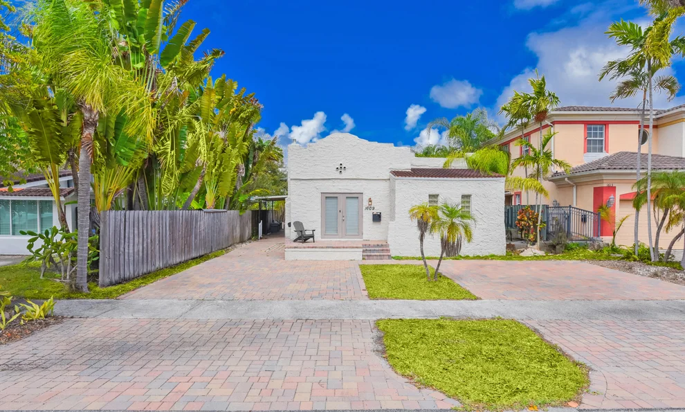 Unit for sale at 1609 NE 5th Court, Fort Lauderdale, FL 33301