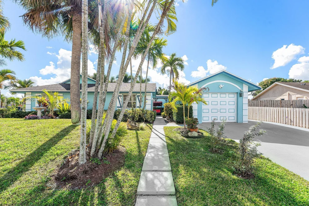 Unit for sale at 10290 Carmen Lane, Royal Palm Beach, FL 33411