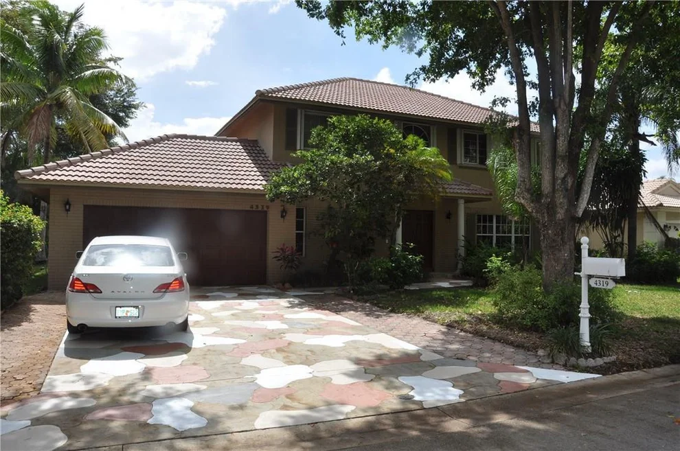 Unit for sale at 4319 NW 90th Terrace, Coral Springs, FL 33065