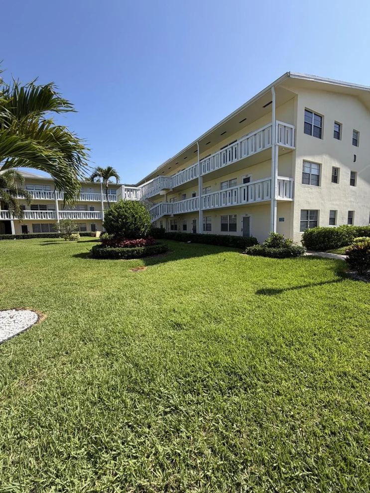 Unit for sale at 166 Dorset D, Boca Raton, FL 33434