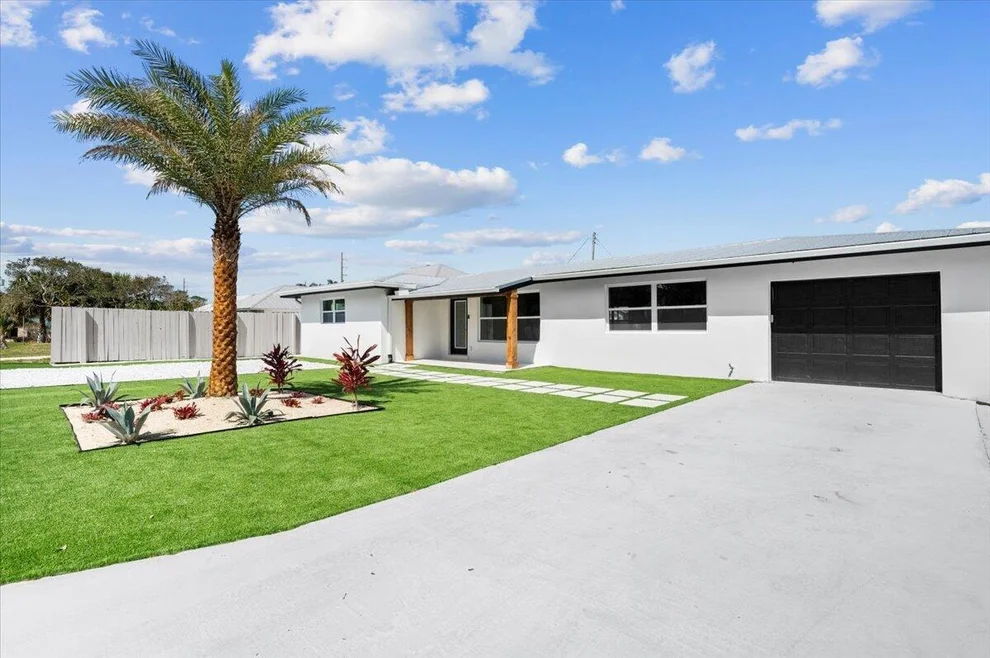 Unit for sale at 12994 SE Papaya Street, Hobe Sound, FL 33455