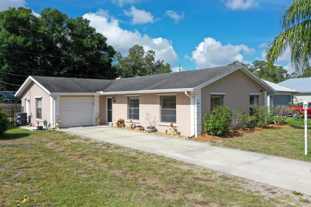 Unit for sale at 3475 1st Street, Vero Beach, FL 32968