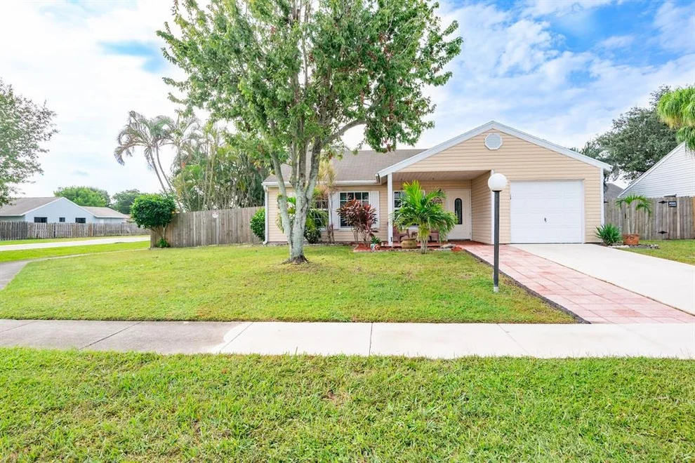 Unit for sale at 7856 Bishopwood Road, Lake Worth, FL 33467