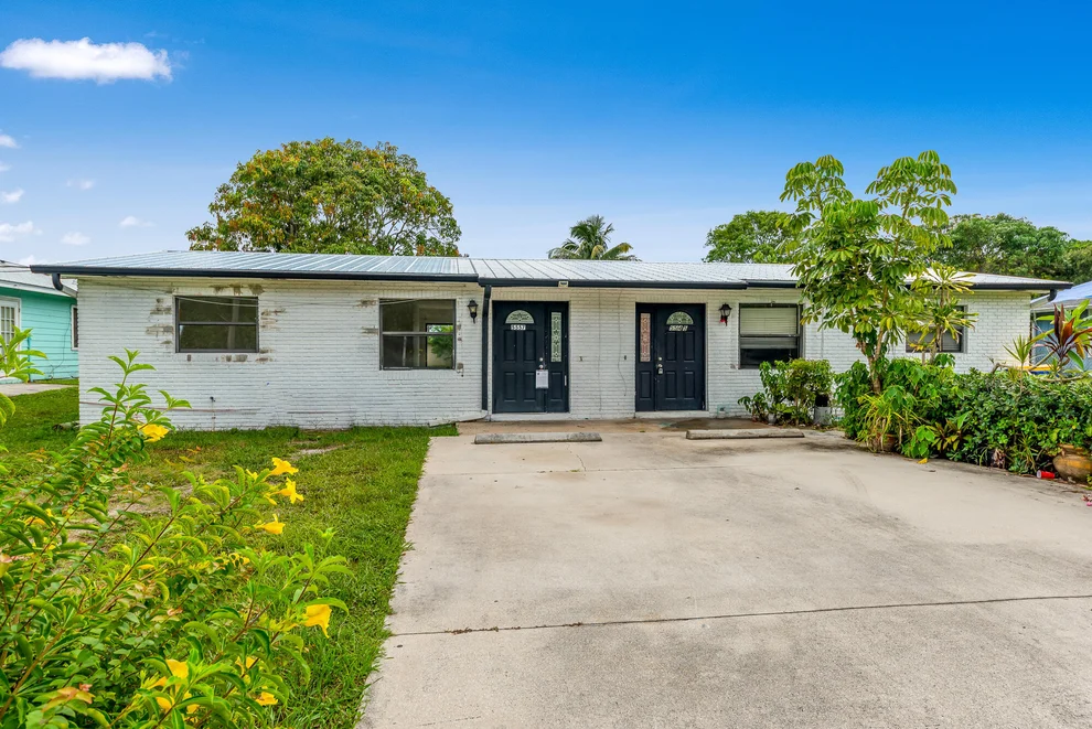 Unit for sale at 5557 SE 45th Avenue, Stuart, FL 34997