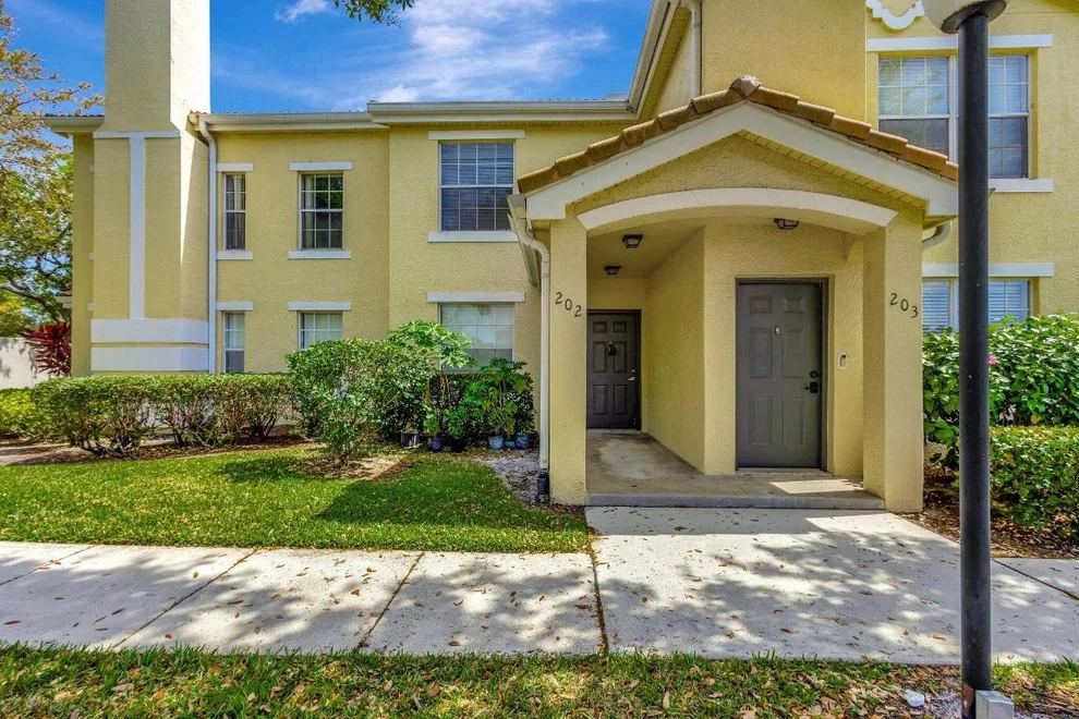 Unit for sale at 170 SW Peacock Boulevard, Port St Lucie, FL 34986