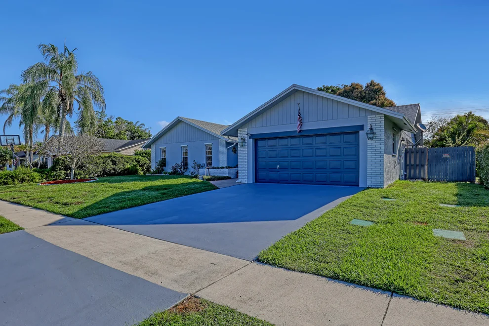 Unit for sale at 121 Granada Street, Royal Palm Beach, FL 33411