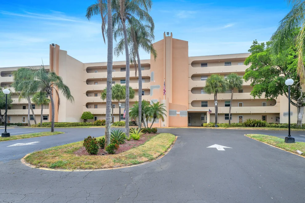 Unit for sale at 6461 NW 2nd Avenue, Boca Raton, FL 33487
