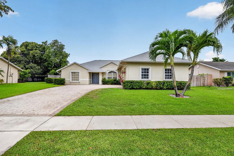 Unit for sale at 1163 Essex Drive, Wellington, FL 33414