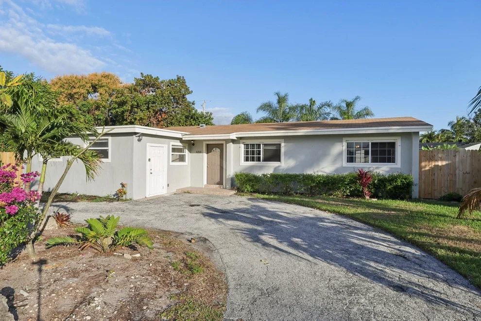 Unit for sale at 1213 W Mango Street, Lantana, FL 33462