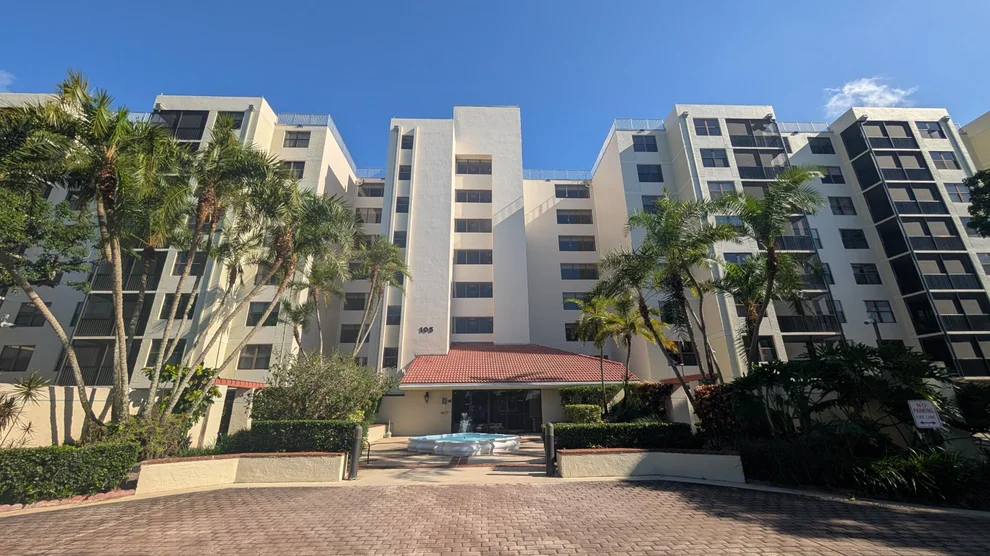 Unit for sale at 105 Lake Emerald, Oakland Park, FL 33309