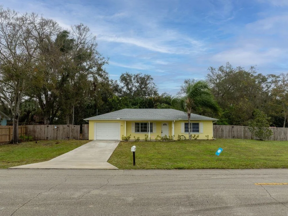 Unit for sale at 1906 36th Avenue, Vero Beach, FL 32960