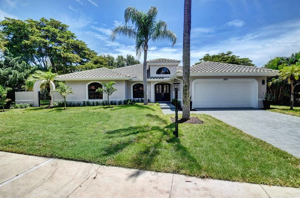 Unit for sale at 2821 Hampton Circle W, Delray Beach, FL 33445