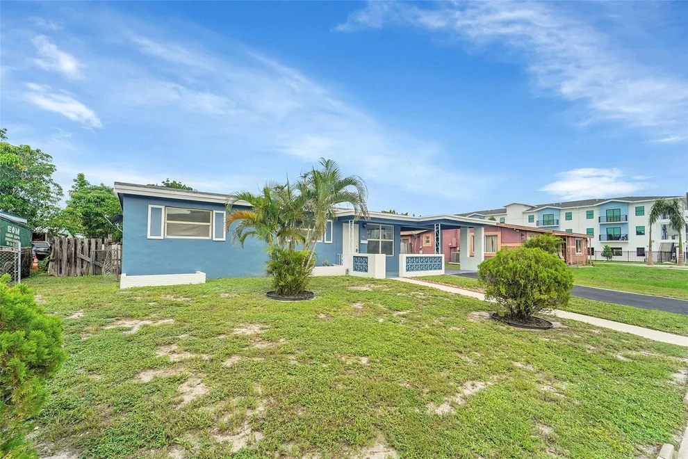 Unit for sale at 471 SW 27th Terrace, Fort Lauderdale, FL 33312