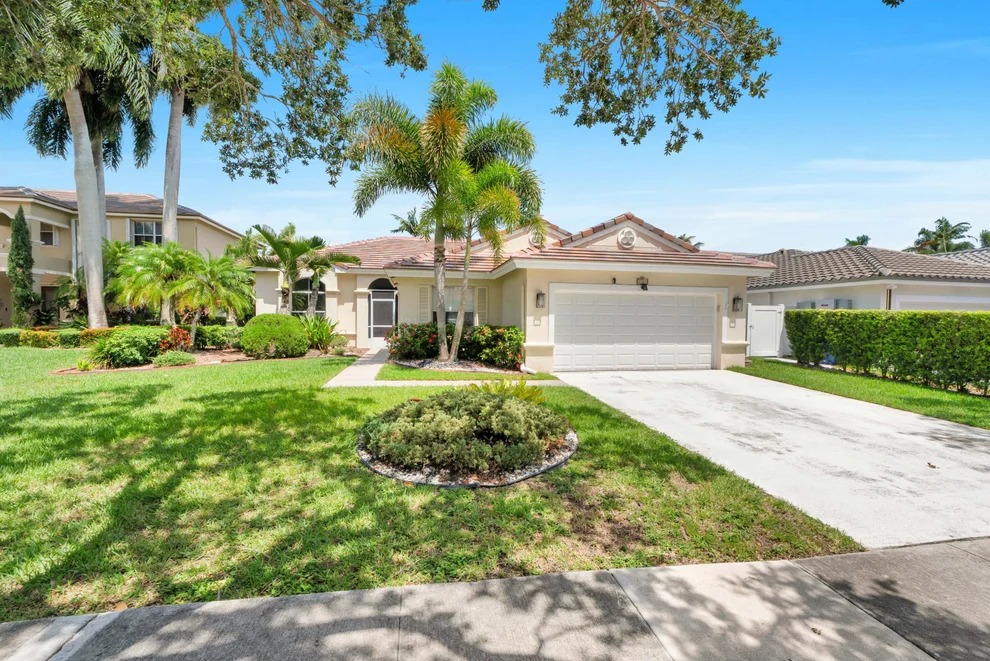 Unit for sale at 2325 NW 186th Avenue, Pembroke Pines, FL 33029