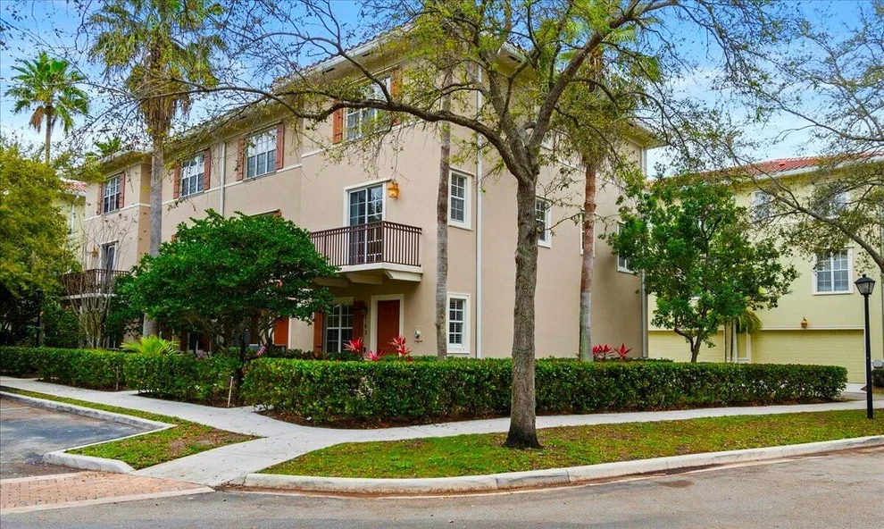 Unit for sale at 169 W Indian Crossing Circle, Jupiter, FL 33458