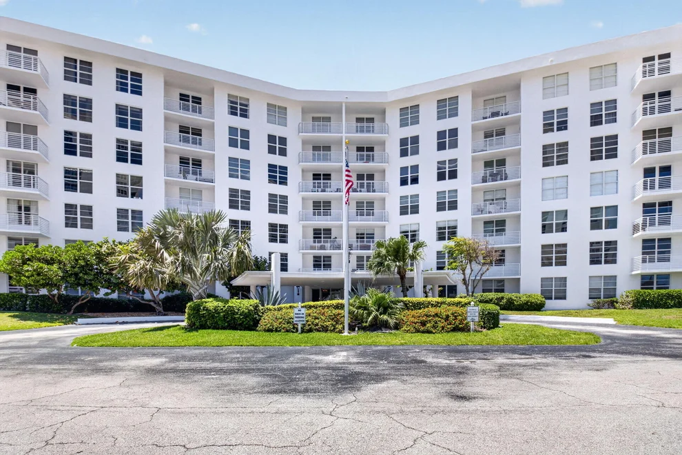 Unit for sale at 2851 S Ocean Boulevard, Boca Raton, FL 33432