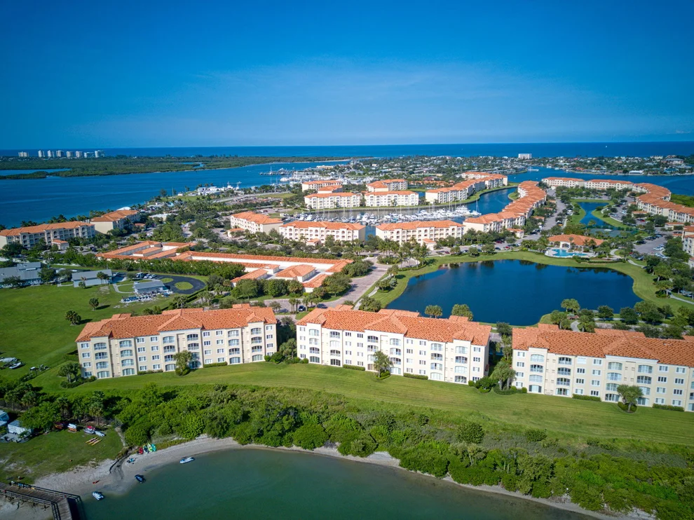 Unit for sale at 34 Harbour Isle Dr W, Fort Pierce, FL 34949