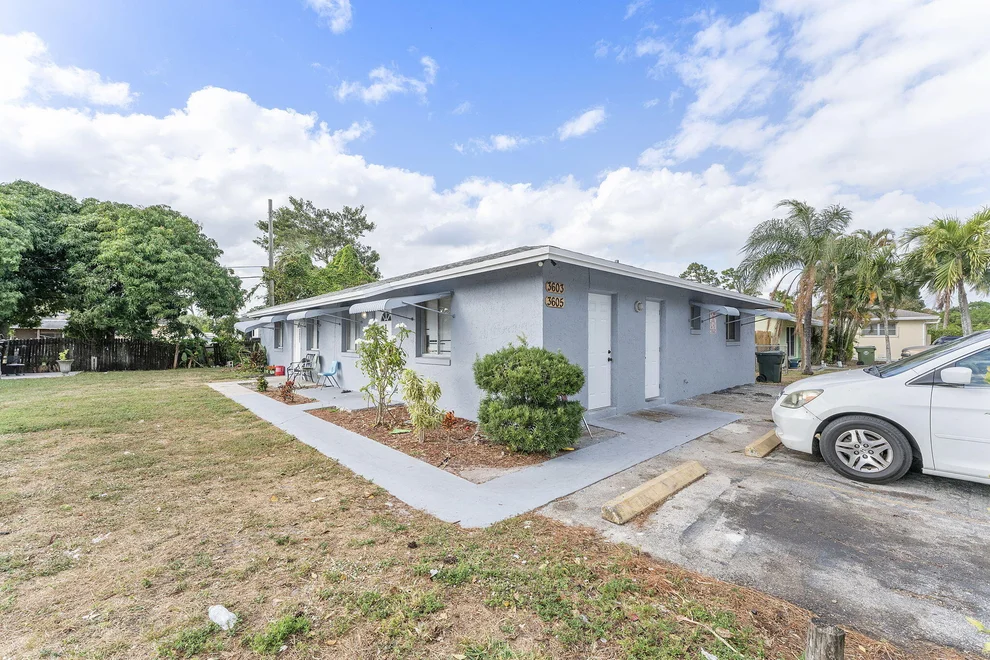 Unit for sale at 3603 Almar Road, Lake Worth, FL 33461