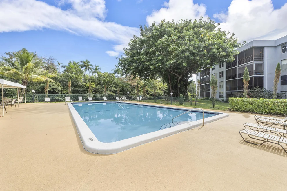 Unit for sale at 113 ROYAL PARK Drive, Oakland Park, FL 33309