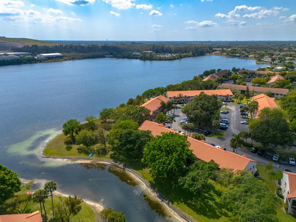 Unit for sale at 807 Congressional Way, Deerfield Beach, FL 33442