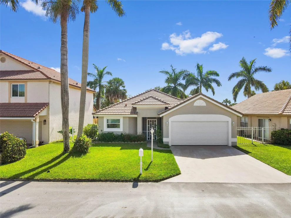 Unit for sale at 21300 Millbrook Court, Boca Raton, FL 33498