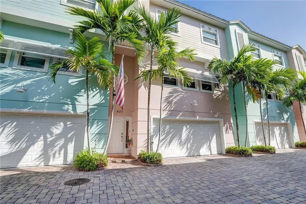 Unit for sale at 425 NE 1st Street, Pompano Beach, FL 33060
